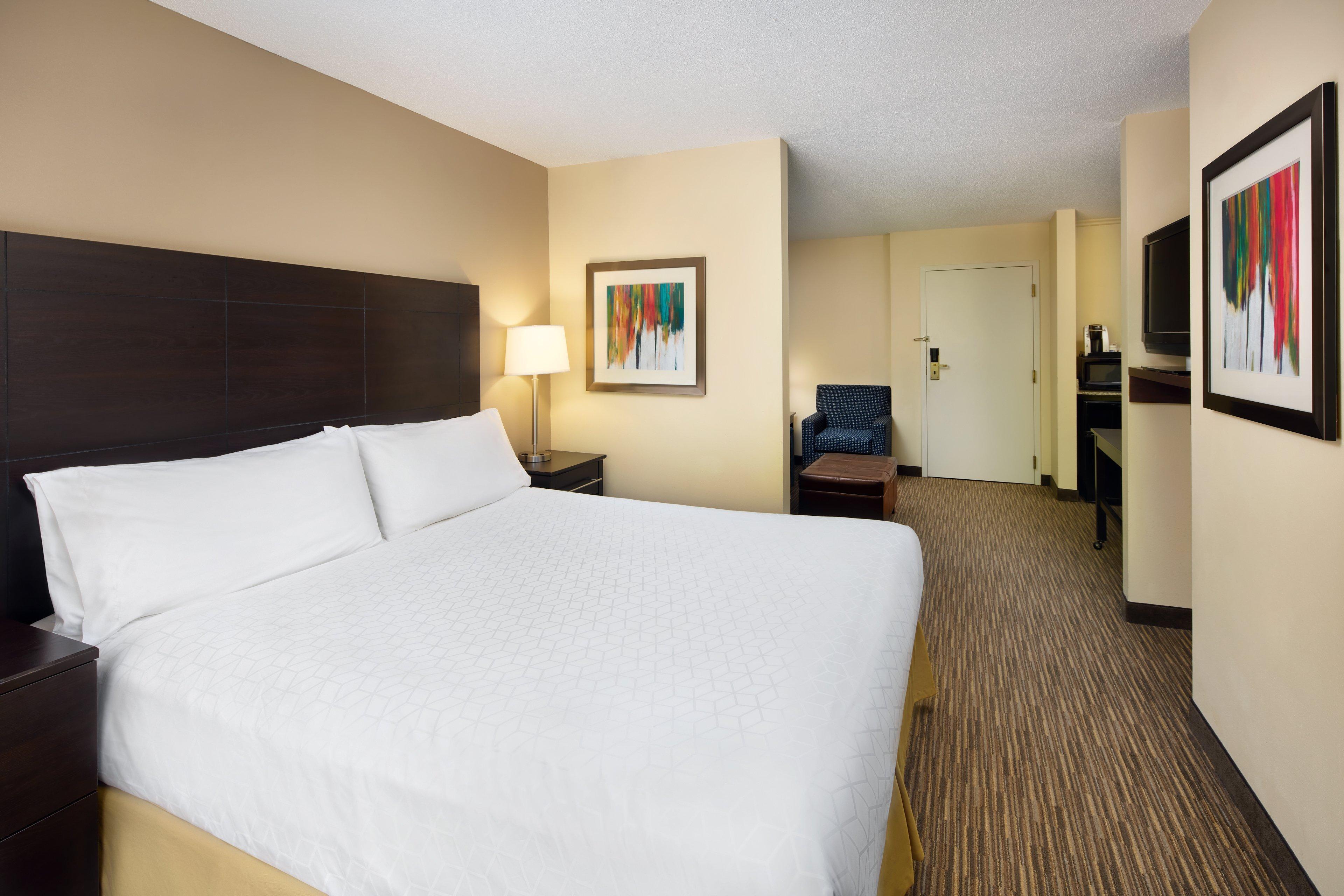 Holiday Inn Express & Suites Alpharetta By Ihg Exterior photo