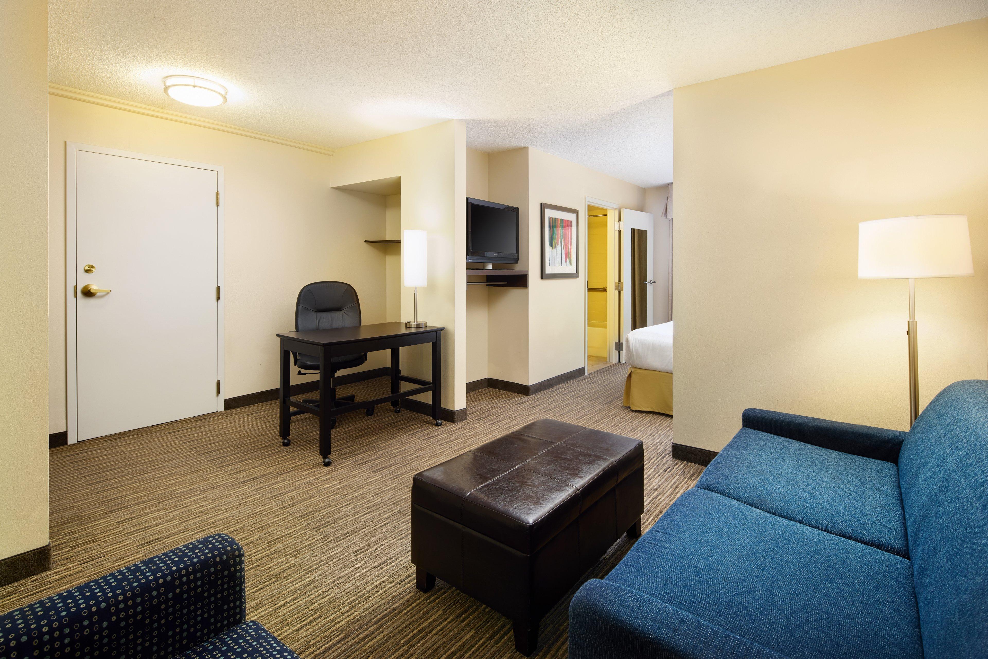 Holiday Inn Express & Suites Alpharetta By Ihg Exterior photo