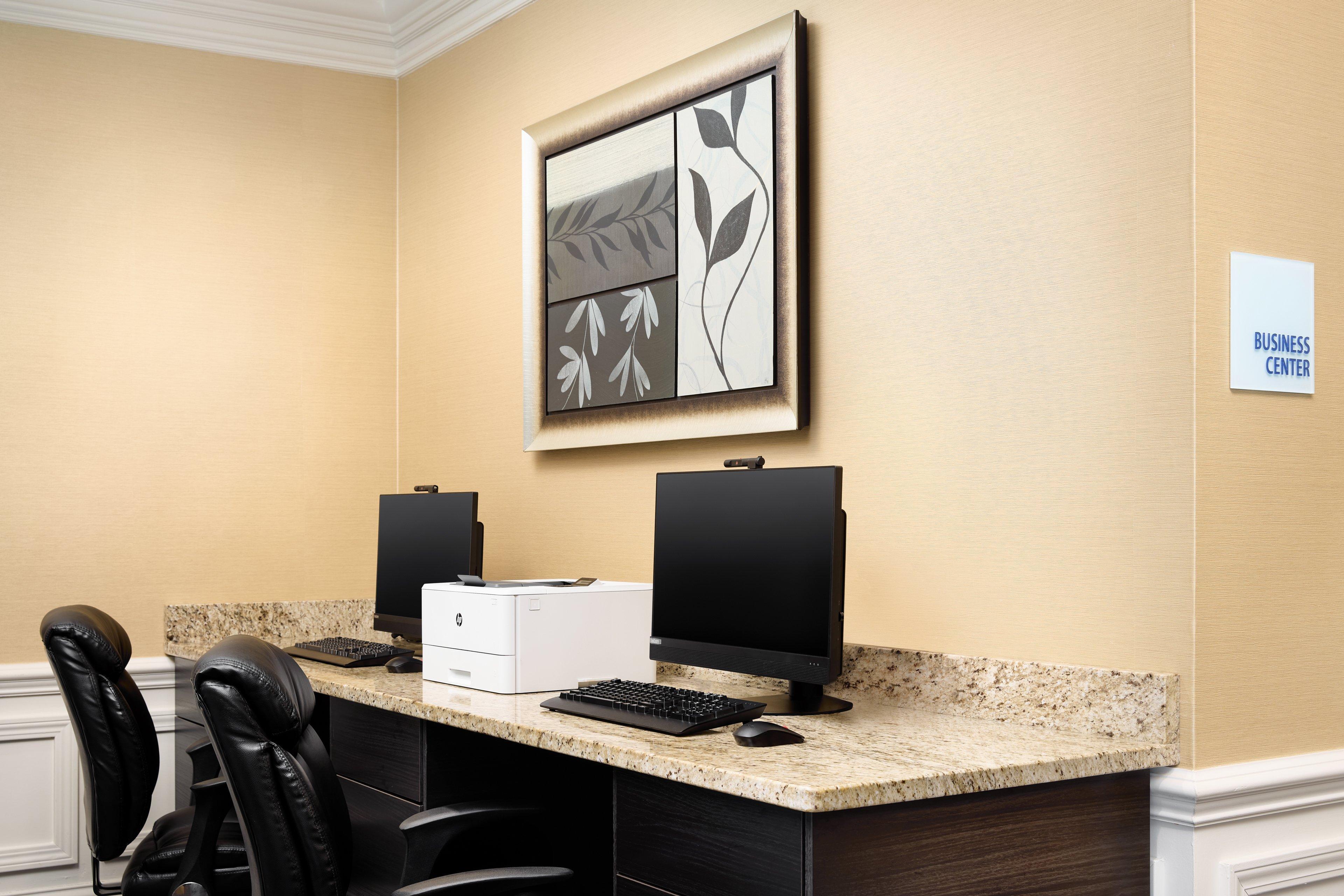 Holiday Inn Express & Suites Alpharetta By Ihg Exterior photo